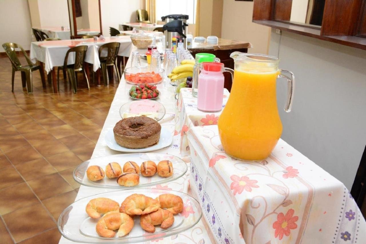 Hostal Ibiza Santa Cruz de La Sierra Exteriör bild